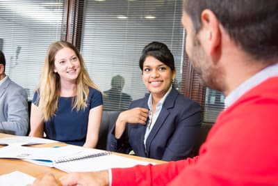 Professionelle Management-Ausbildung mitten im Londoner Bankenviertel bietet die Coventry University London Campus (CULC) MBA-Studenten an der Middlesex University London Campus (CULC) in Großbritannien