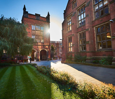 Mit den richtigen Verhaltenstipps leben sich Studenten in Großbritannien schnell ein. Der Campus der Newcastle University